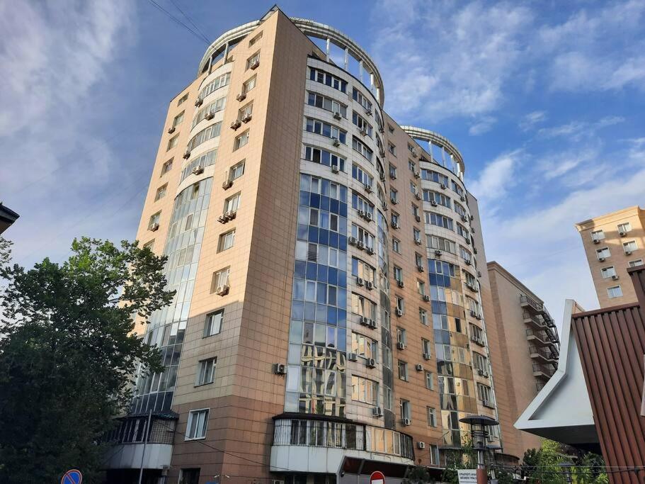 Квартира С Видом На Горы Almaty Exterior foto